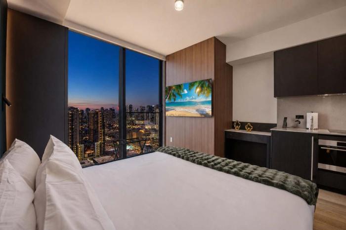 E11EVEN Executive Suite with Elite Amenities