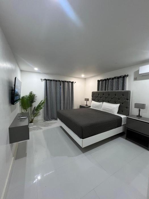 Deluxe two 2 bedroom
