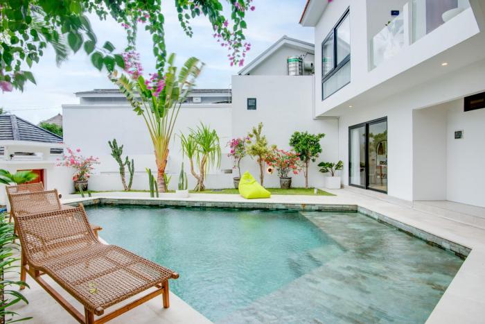 Modern 3BR Villa Diamanta with pool, Seseh Beach