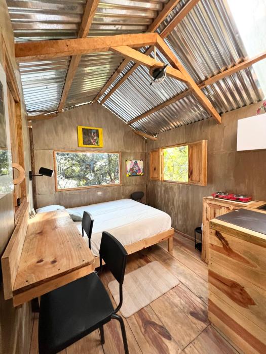 EB5 Escape- Yellow Contemporary Tiny Space,San Marcos La Laguna