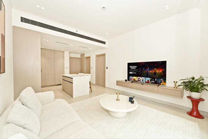 Brand New 1BR with Modern Furnishing by BMS