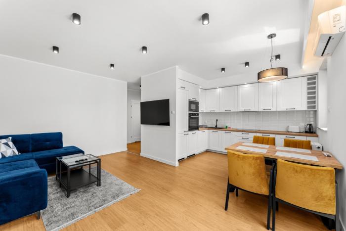 Krowodrza Superior Apartment by BookingHost