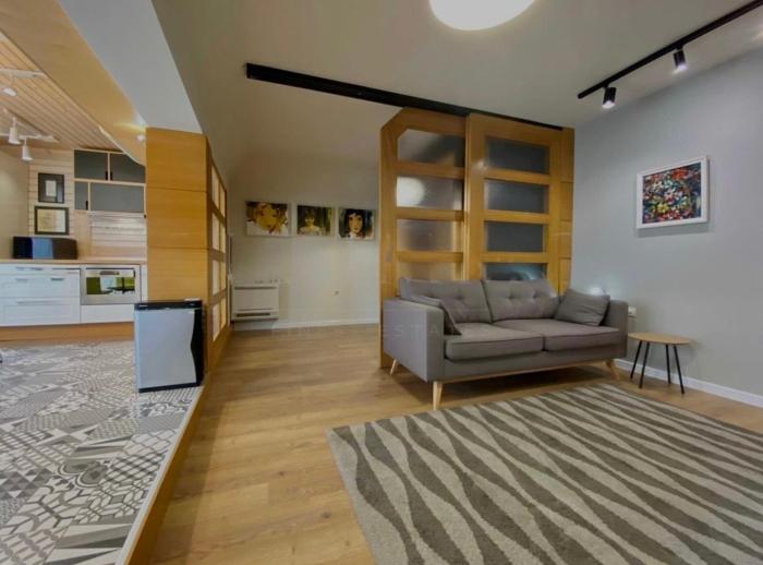 Youth Hill Apartment