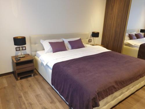 MARBEO 5 star luxury suites - Elkonu