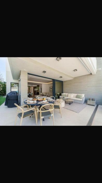 Villa con piscina