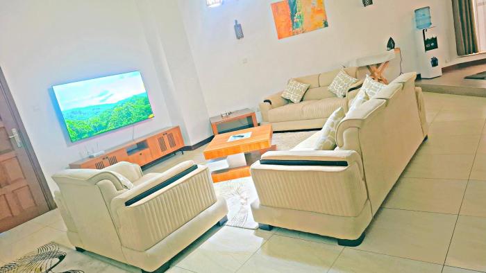 Spacious two Bedroom Apartment in Nairobi