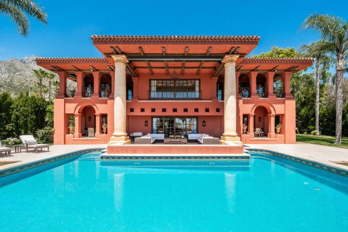 All About Villa Ronda