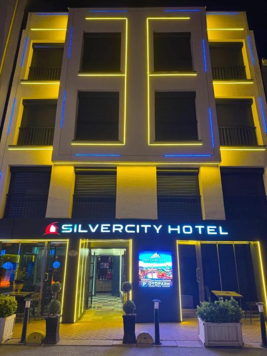 Silvercity Hotel&Suits