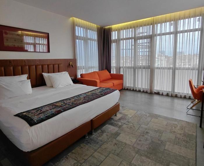 Numi Hotel