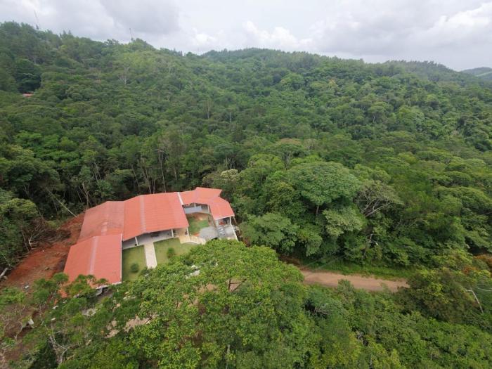 Rustic House in Cerro azul