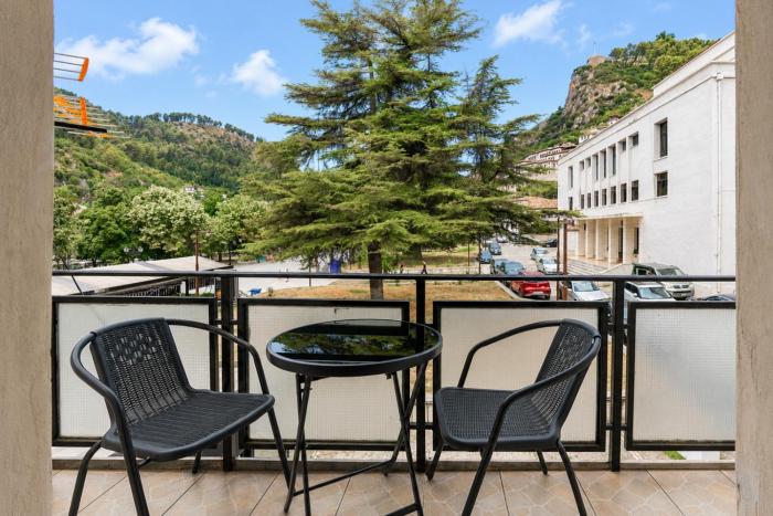 Berati Window Apartment City Center