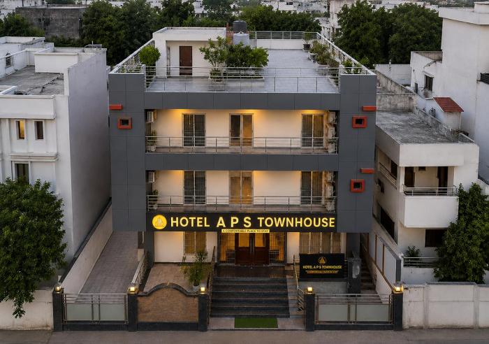 Hotel A P S Townhouse