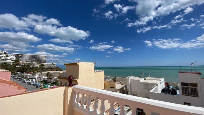 Apartamento duplex junto al mar