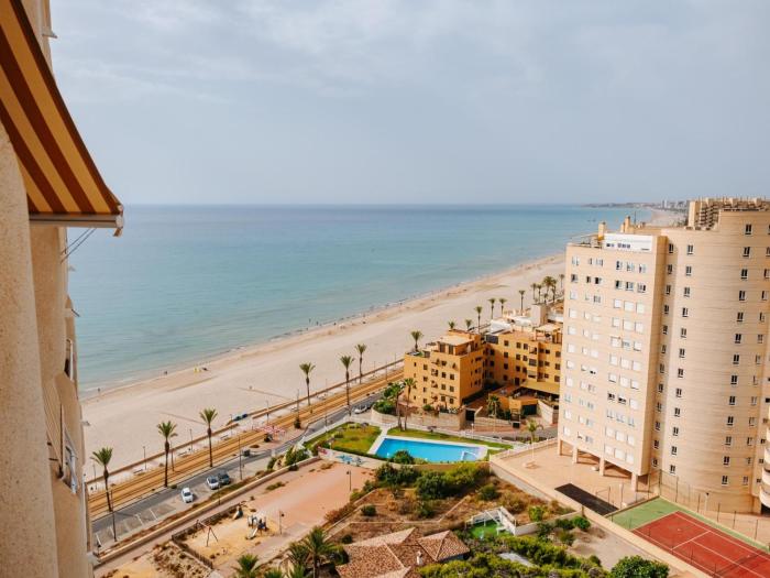 Mirage Ocean View · Peaceful Beachfront