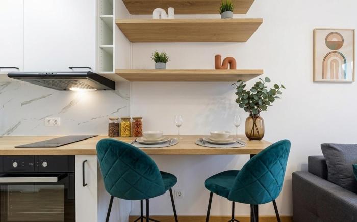 Compact studio in City Center by VAYA STAYS