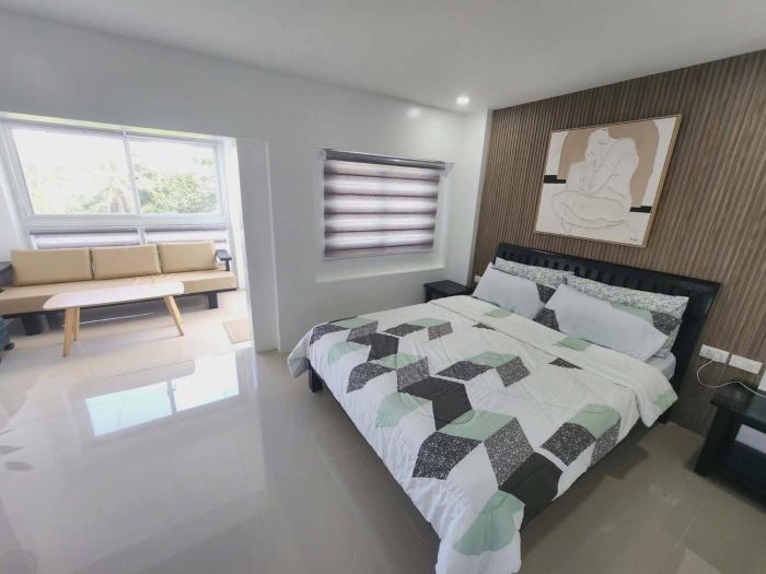 Avana Hills Tagaytay Manor London Suites