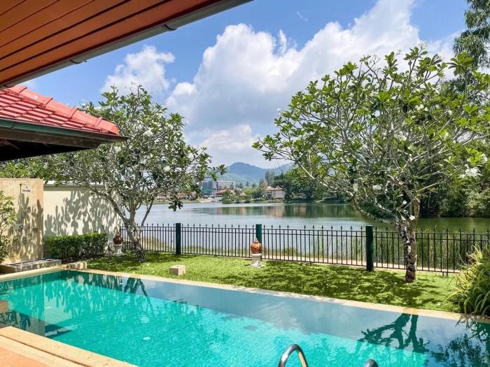 Laguna Cove Residences 4 Bedroom Villa