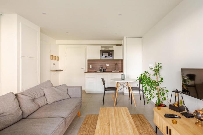 Cozy studio with private garden 500m from the center