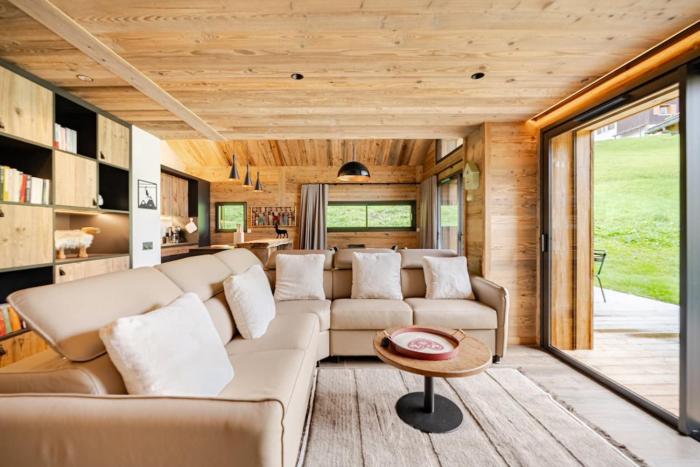 Chalet Adret 5 à 200m des pistes de la Clusaz