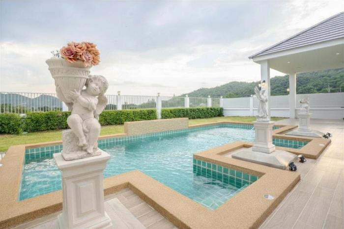 Supreme Private Villa with 4 Bedrooms and Nice Pool