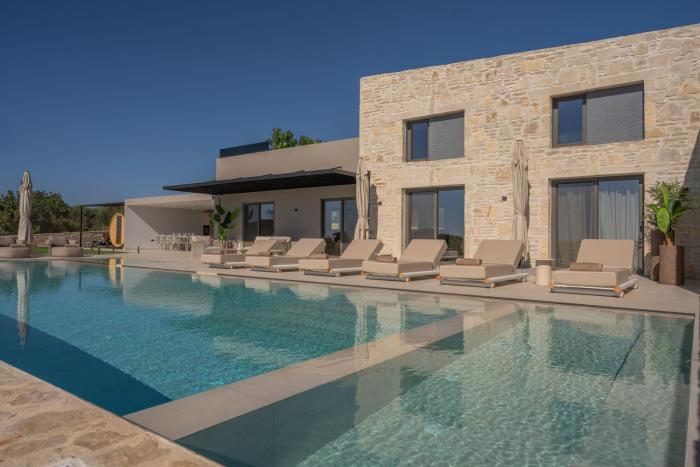 TheTwinVillas, Right Crete, Luxury&Wedding Retreat