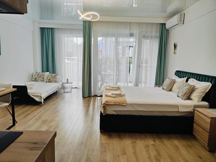DelEric apartments