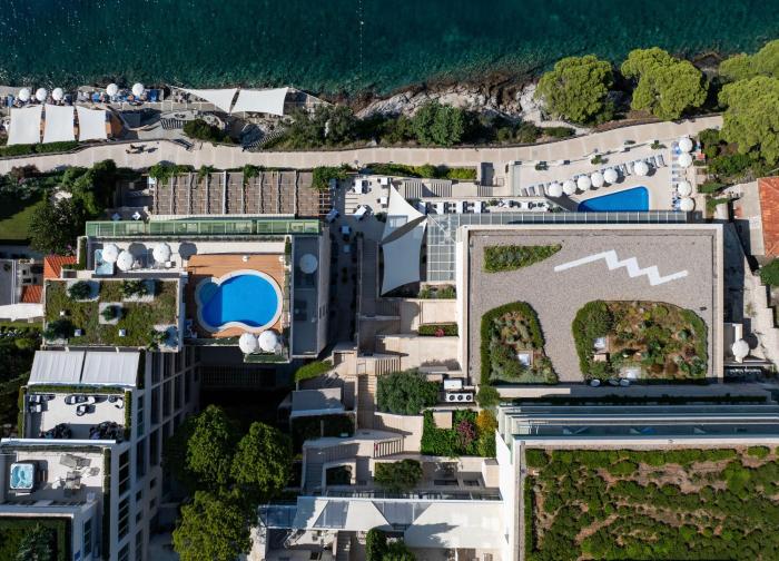 Hotel More