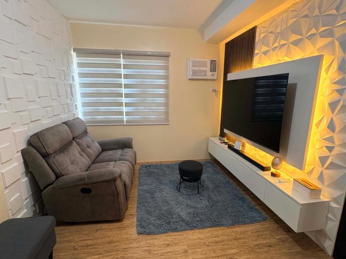 Penthouse Nook - Ananda square