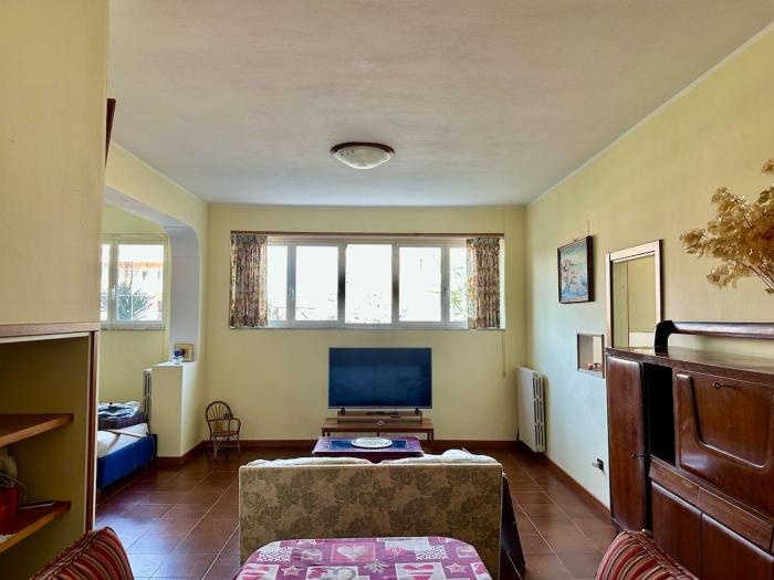 Apartment in a Villa with a Garden - Les Fleurs