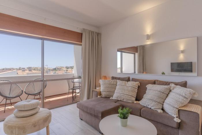 #386 Sea view, Stunning and Unobstructed