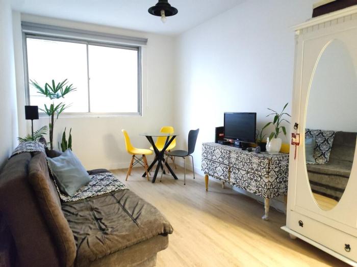 Executive Apartment north seafront center of the island