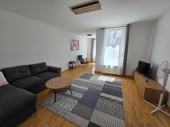 Großzügiges Apartment im Obergeschoss