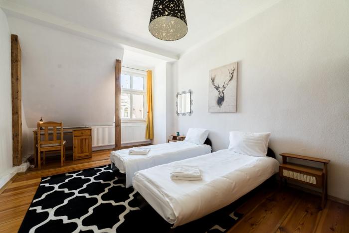 Kopernika Old Town Homely Apartment by BookingHost