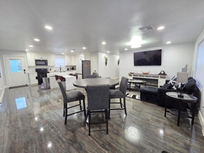 Cozy Barndo in Rosharon with Event space