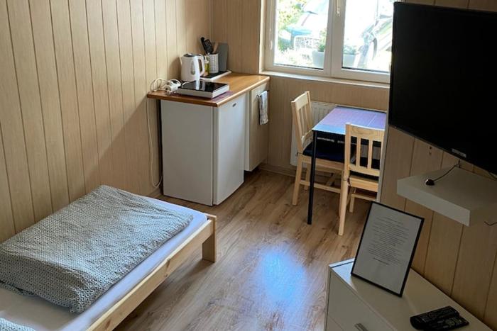 Room for 2 people with kitchenette