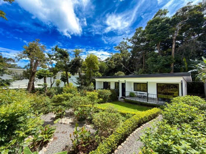 Monteverde Magic Mountain Lodge