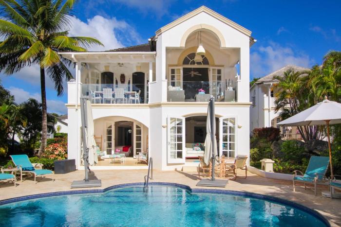 Royal Villa 2 - Private Pool Beach Club and Ocean Views