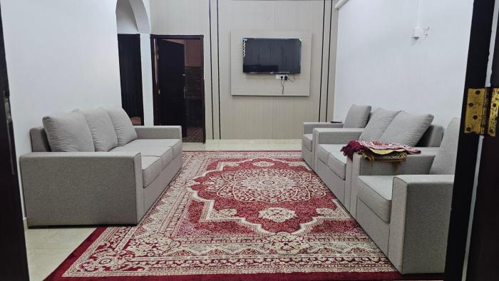 Three bedroom apartment awqad