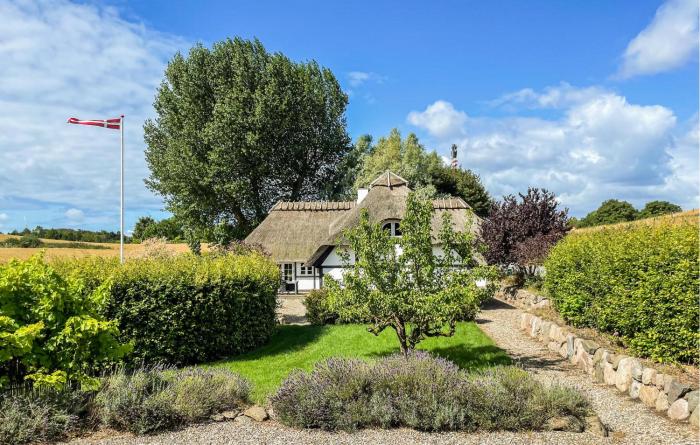 Pet Friendly Home In Humble With Wifi