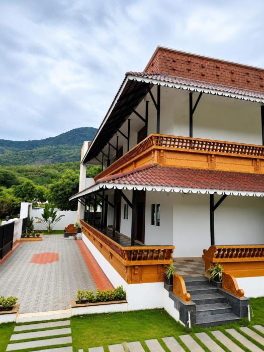 Shakshi Resorts