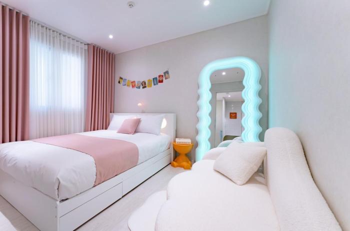 On&On Stay ㅡ Hongdae, Gyeongbokgung, Sinchon