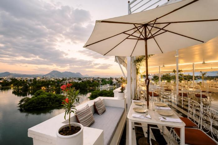 Grandrosse Boutique - Pichola Lake Facing Hotel