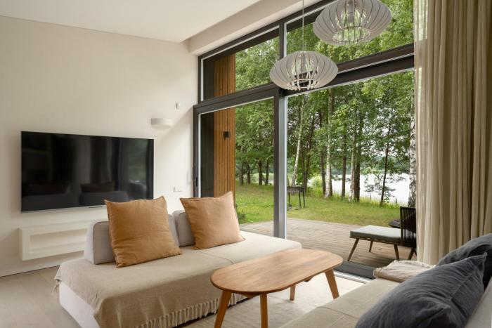 IVIS House Lakeside Retreat in Vilnius