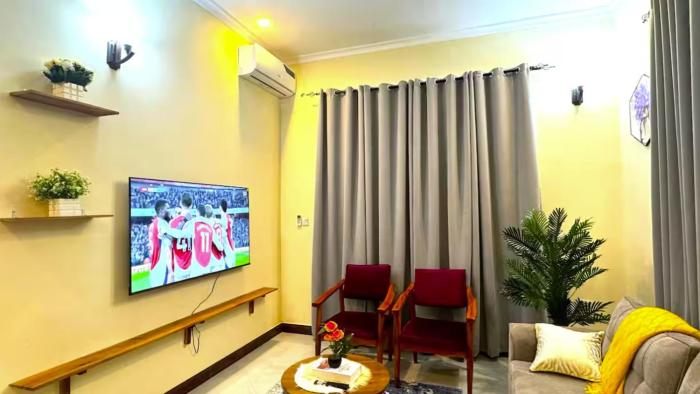A Cozy Apartment near Ununio Beach