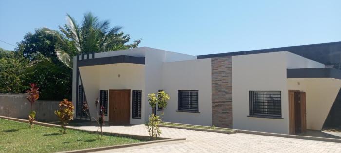Villa Ampy