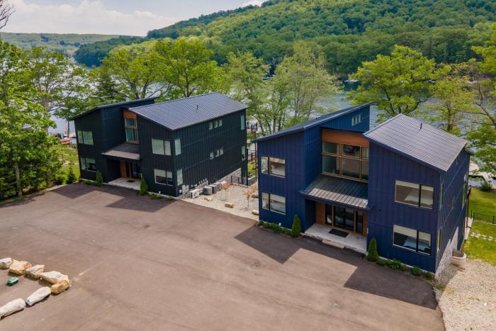 Grand Lakefront Estate by Railey Vacations