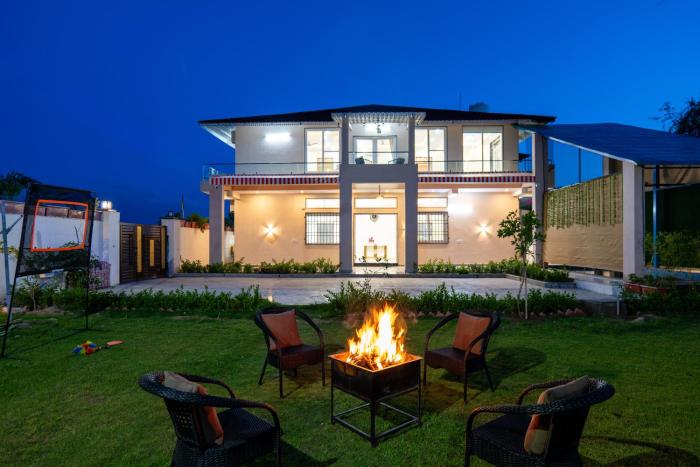 Alaya Stays JSP Farm 4-BHK Farmstay with Private Pool, Jacuzzi, TT Table & Kids Play Area