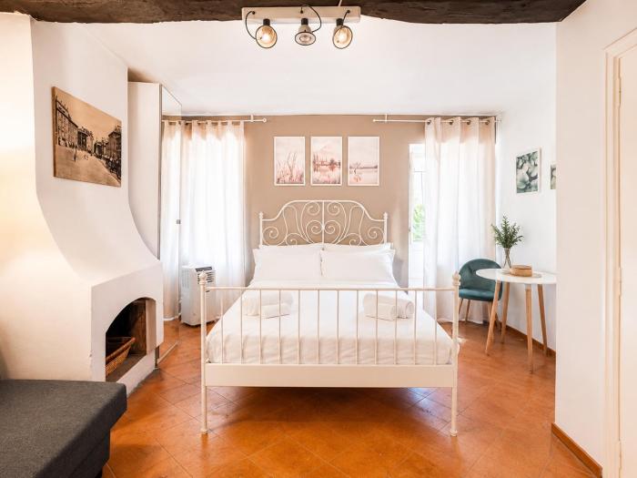 Glory house Navona Square