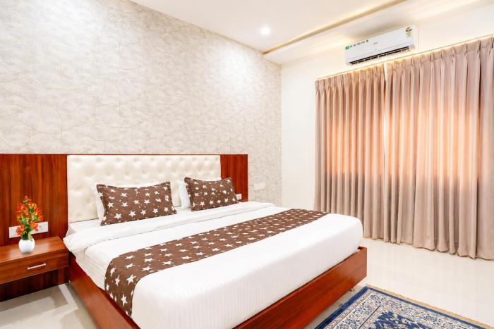 Hotel The Damodar Heights