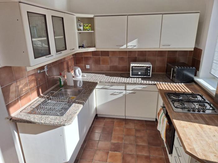 Large 2bedrooms flat in old town